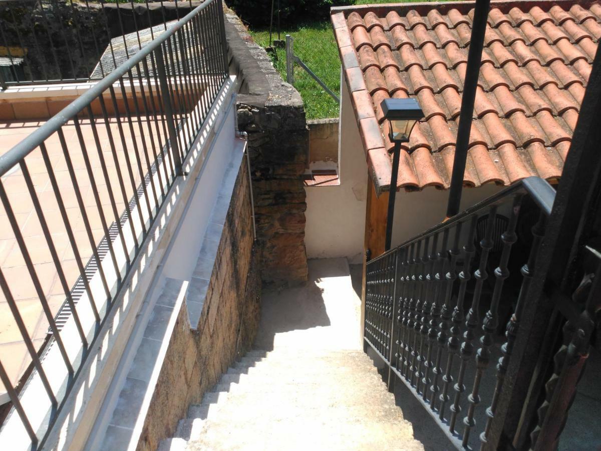Apartamentos La Casona De Ezcaray Con Terrazas Y Patios Individuales Exterior foto