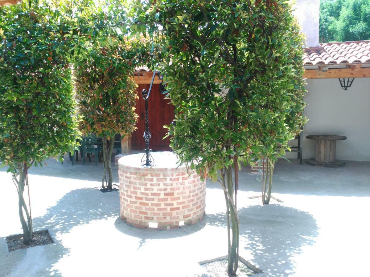Apartamentos La Casona De Ezcaray Con Terrazas Y Patios Individuales Exterior foto