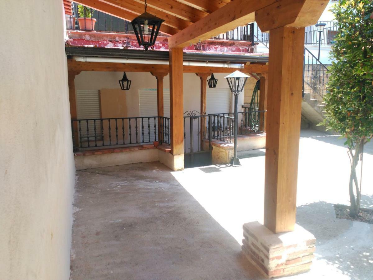 Apartamentos La Casona De Ezcaray Con Terrazas Y Patios Individuales Exterior foto